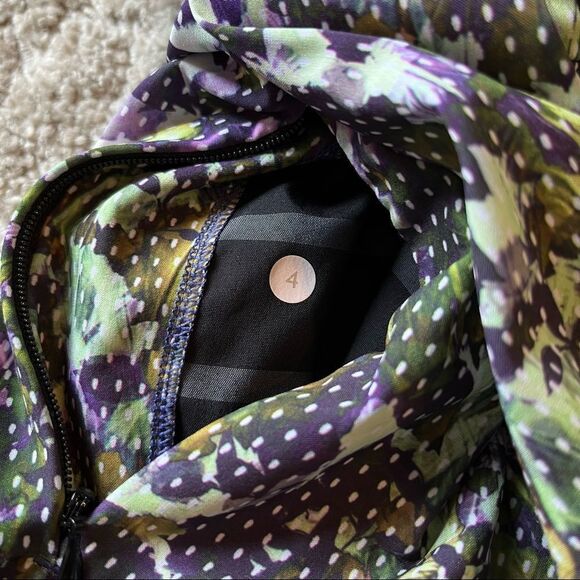 EUC Lululemon City Summer Dress in Floral Sport White Multi sz 4 - Picture 10 of 12